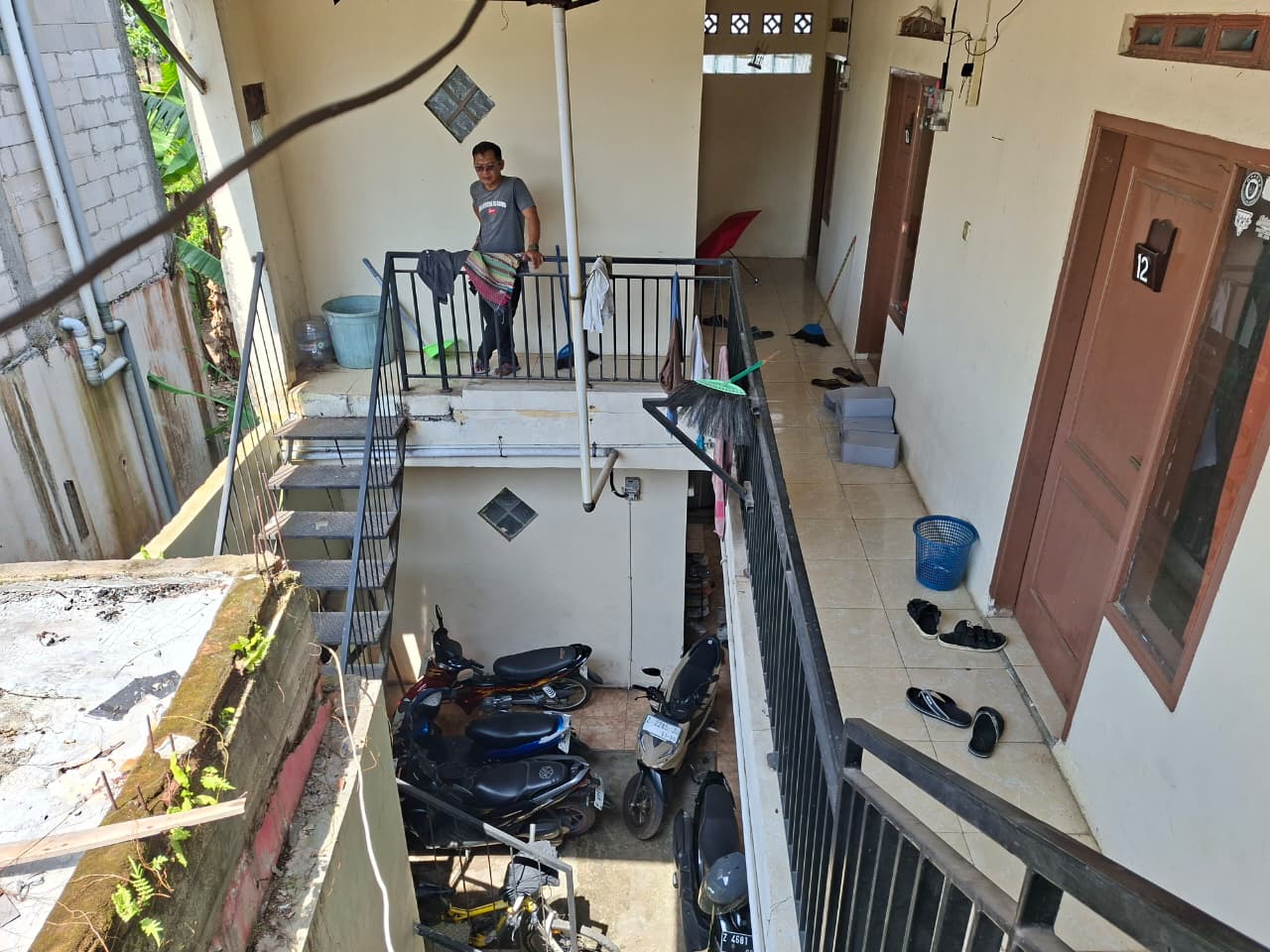 Kamar 12 - Lantai 02